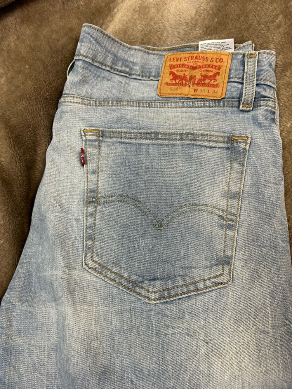 Levi's 36/34 Light Blue Men’s Straight Jeans with Classic Back Pocket